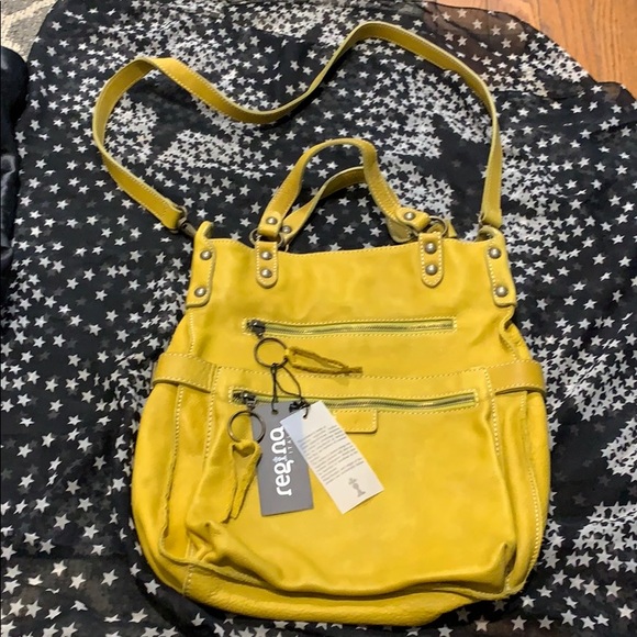 Regina Italia Handbags - Italian NWT leather bag by Regina Italia.